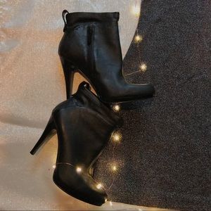 Worn Once | Black Nine West Booties | Size 8